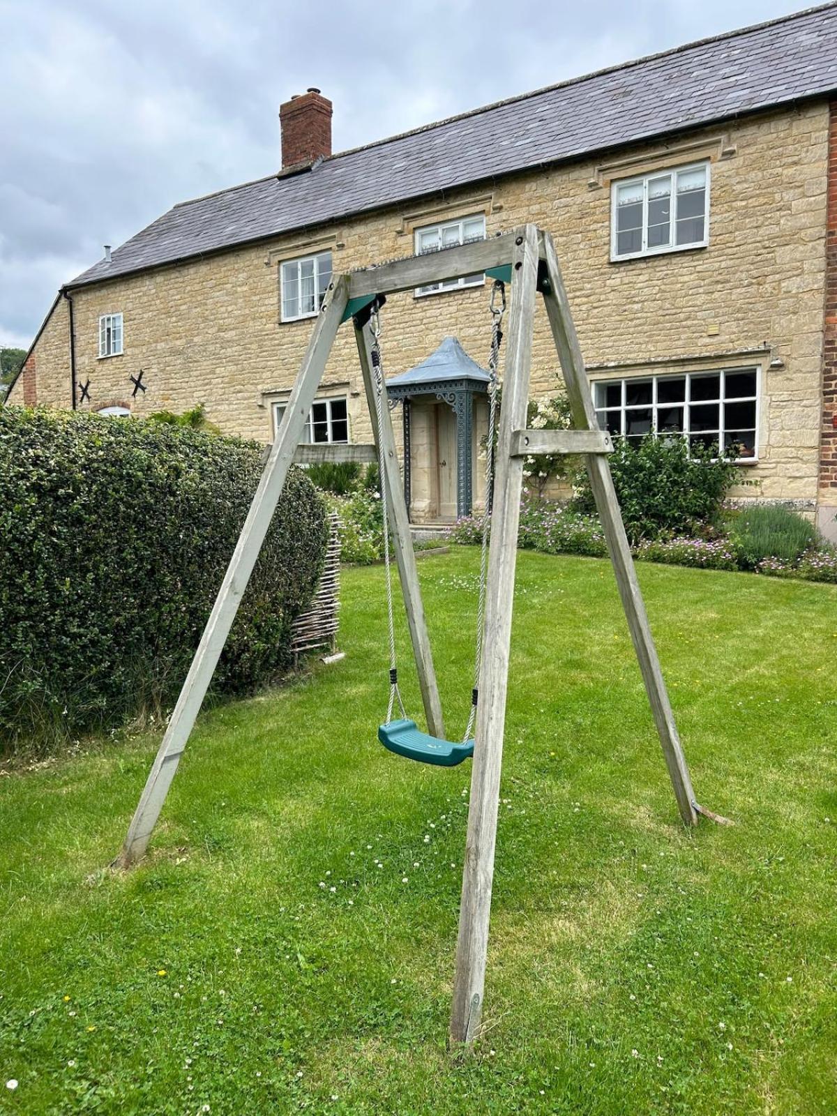 Beautiful Cotswold Farmhouse With Hot Tub Manchester Exteriér fotografie